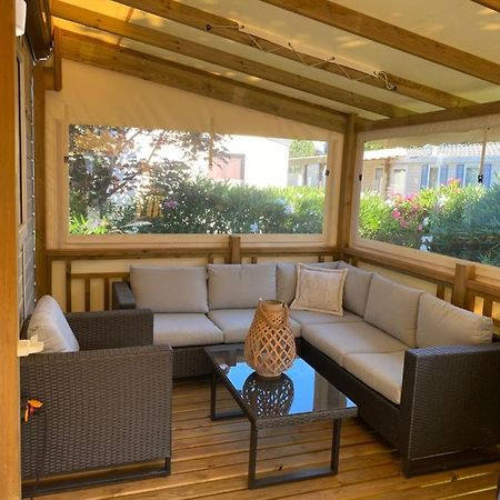 Mobil Home De Charme Frejus Exterior photo